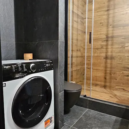 Apartamento Hurban Park & Private Indoor Parking & Self Check-in *