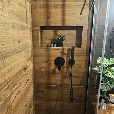 Apartamento Hurban Park & Private Indoor Parking & Self Check-in